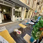 Studio A Louer Au Coeur Du Carre D Or A Nice, Rue Dalpozzo A 150 Metres Des Plages